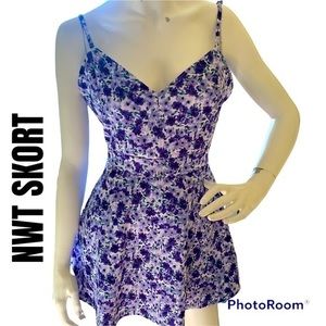 NWT FUN SKORT💜